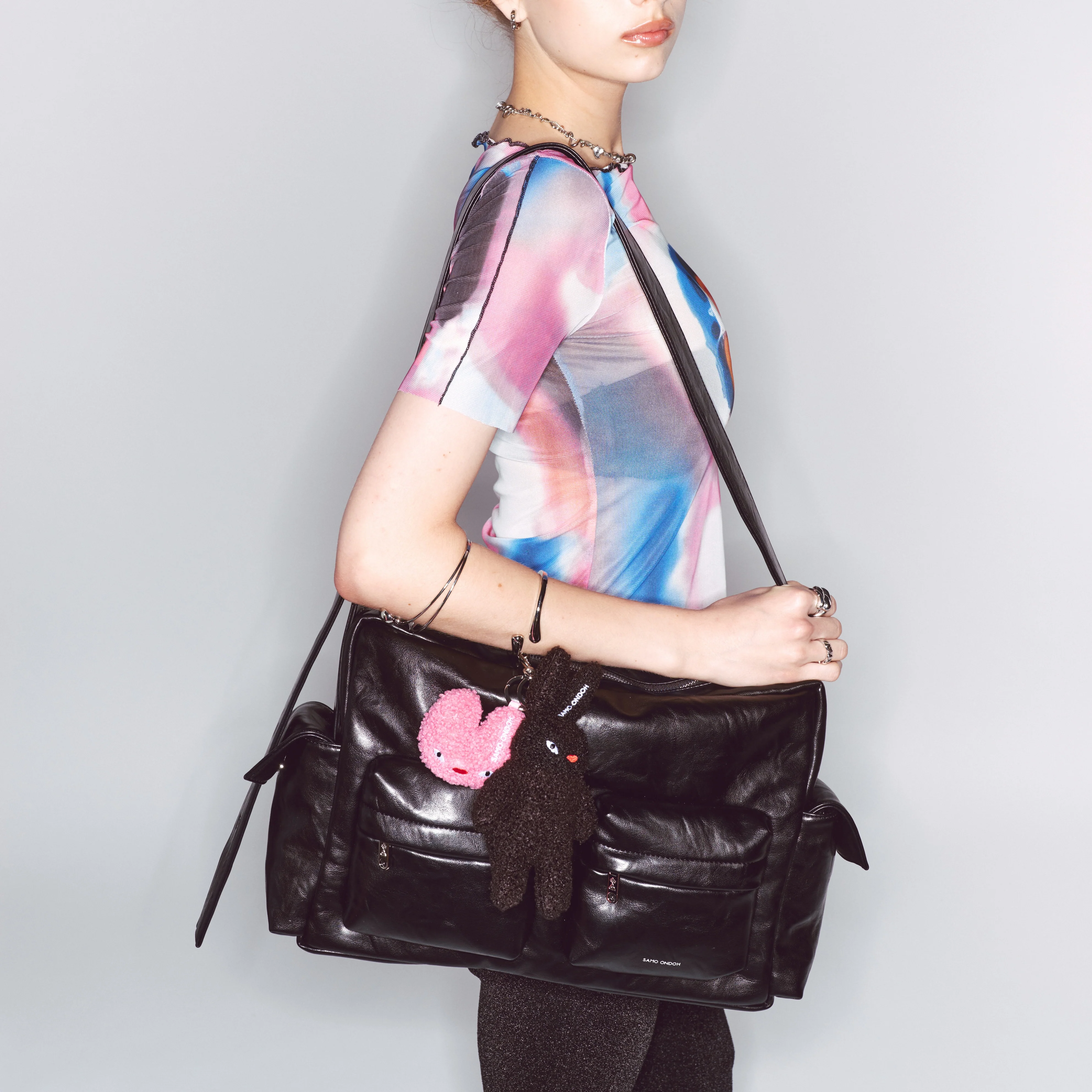 cross utility bag L baked black - Image 5