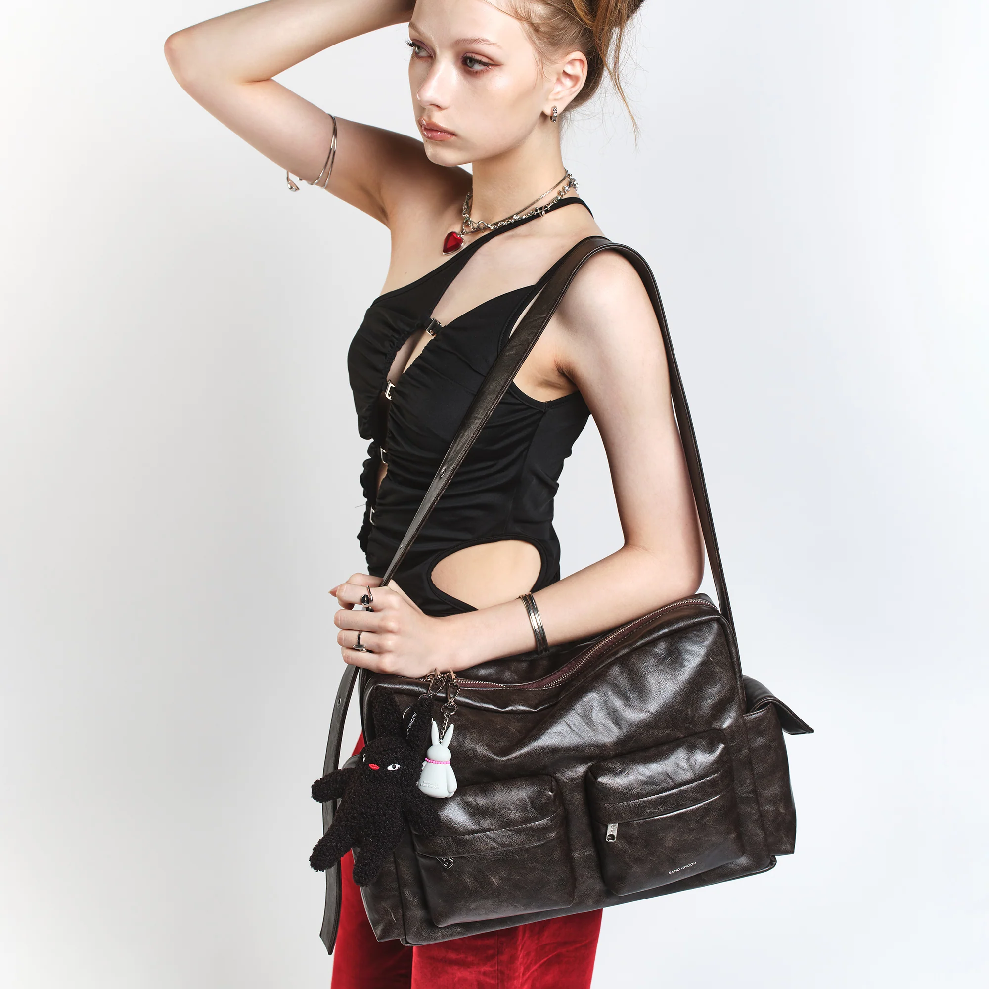 cross utility bag L baked moca - Image 5