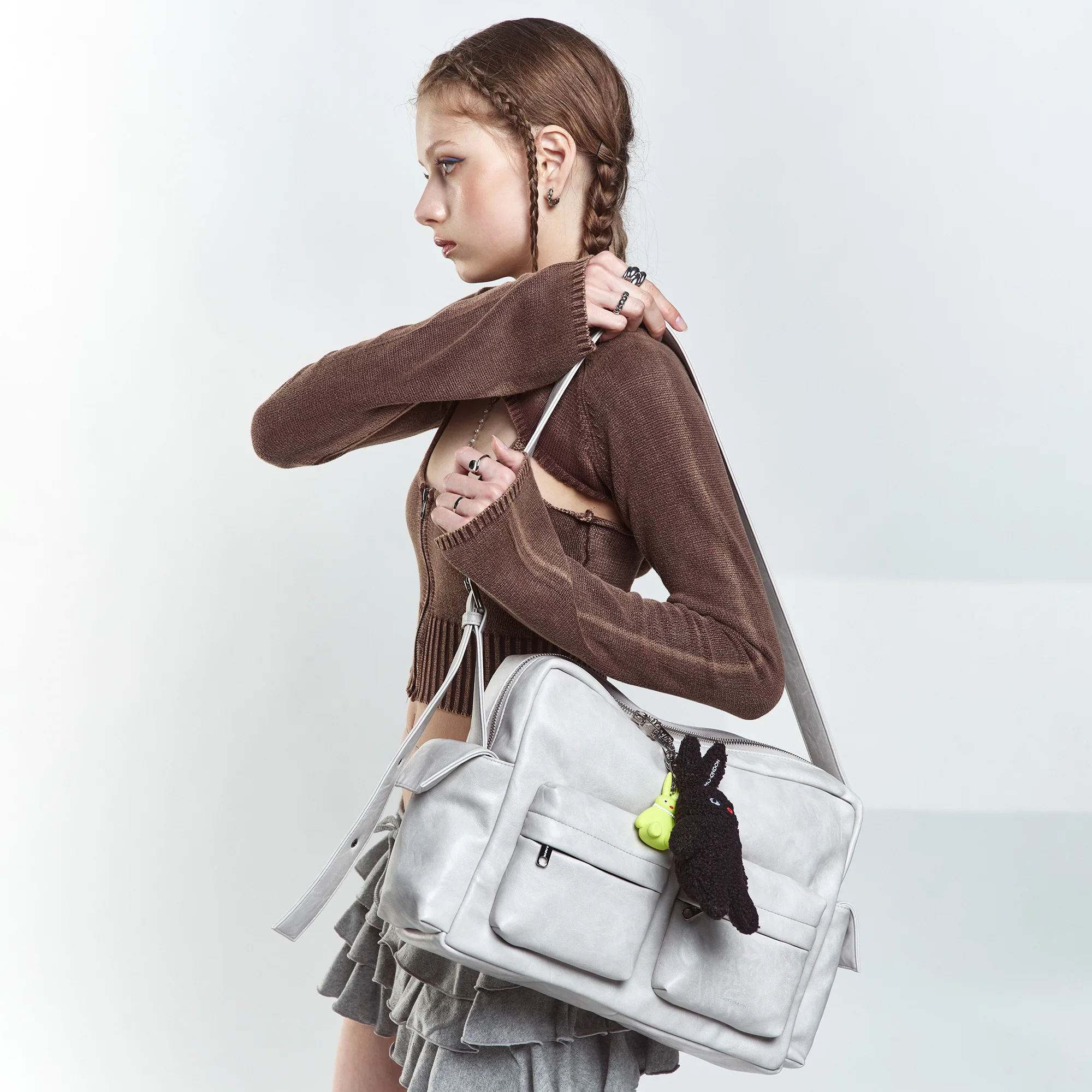 cross utility bag L baked powder - Image 6