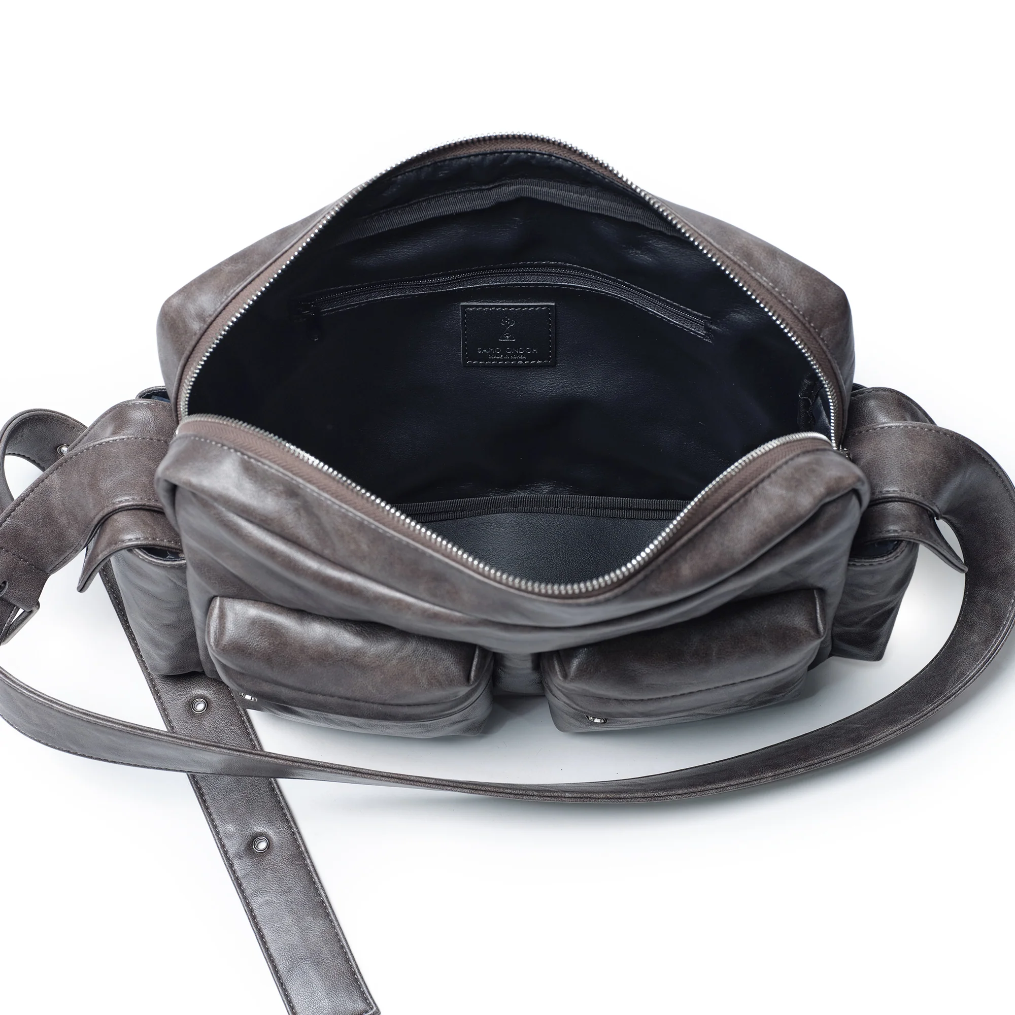 cross utility bag M baked gray - Image 4