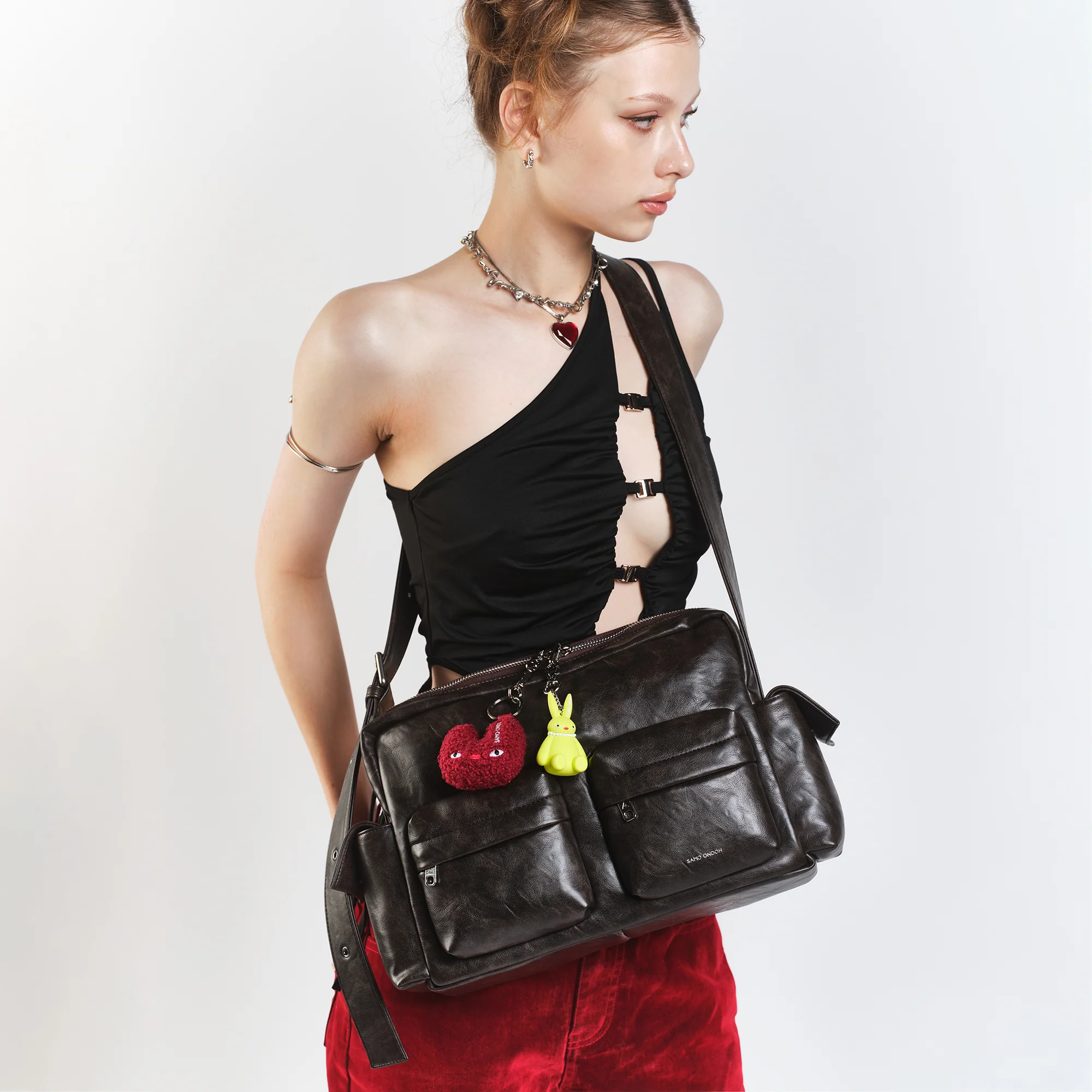 cross utility bag M baked moca - Image 5