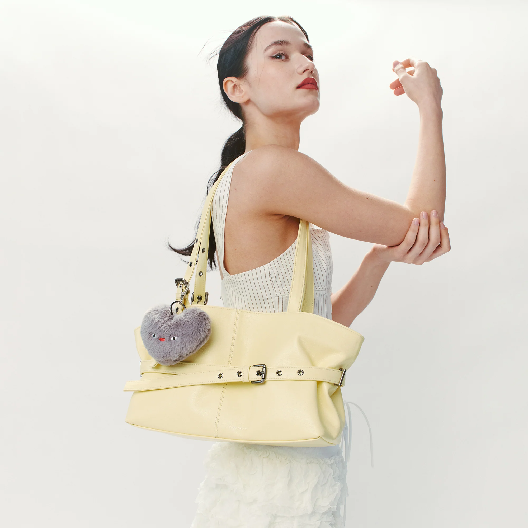 (restock soon) le belt bag M goat lime - Image 8