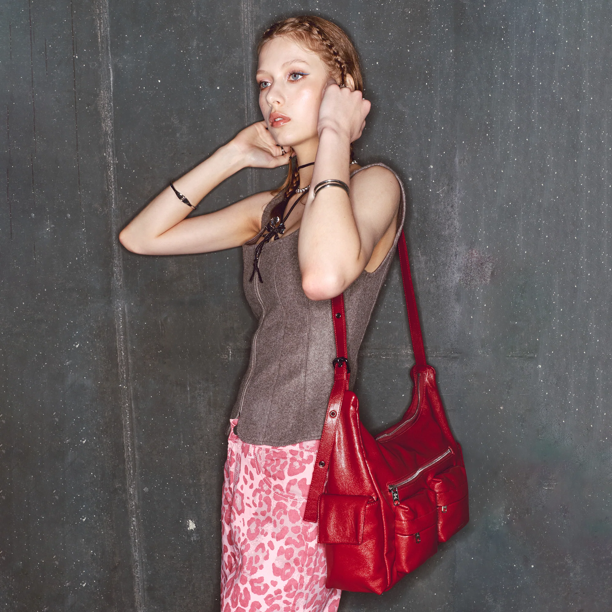 pocket mug bag L goat red - Image 5