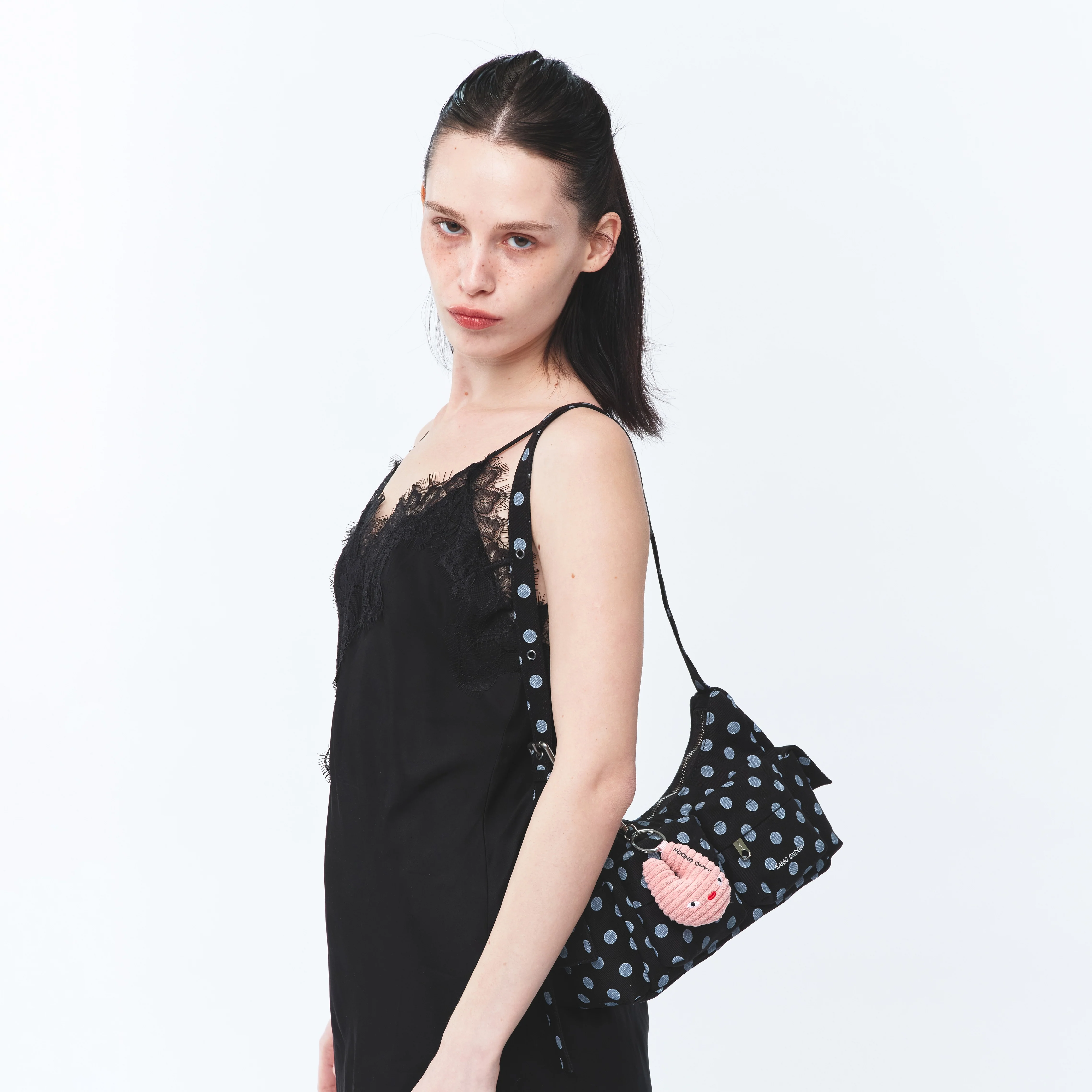 pocket mug bag M dot black - Image 7