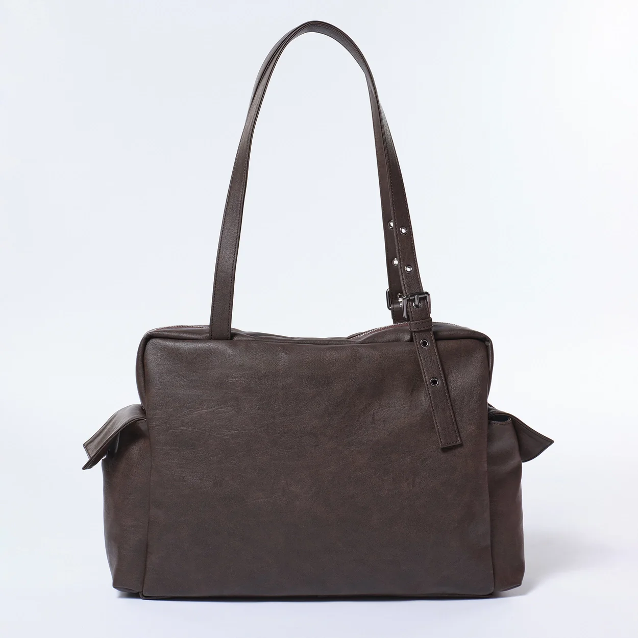 pocket utility bag L brushed chocolate - Image 3
