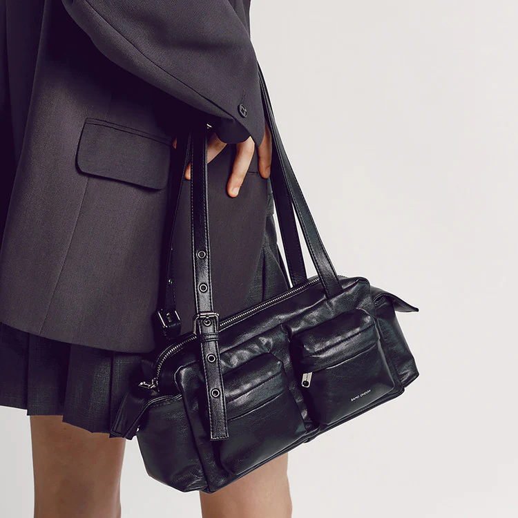 pocket utility bag M nappa black - Image 4