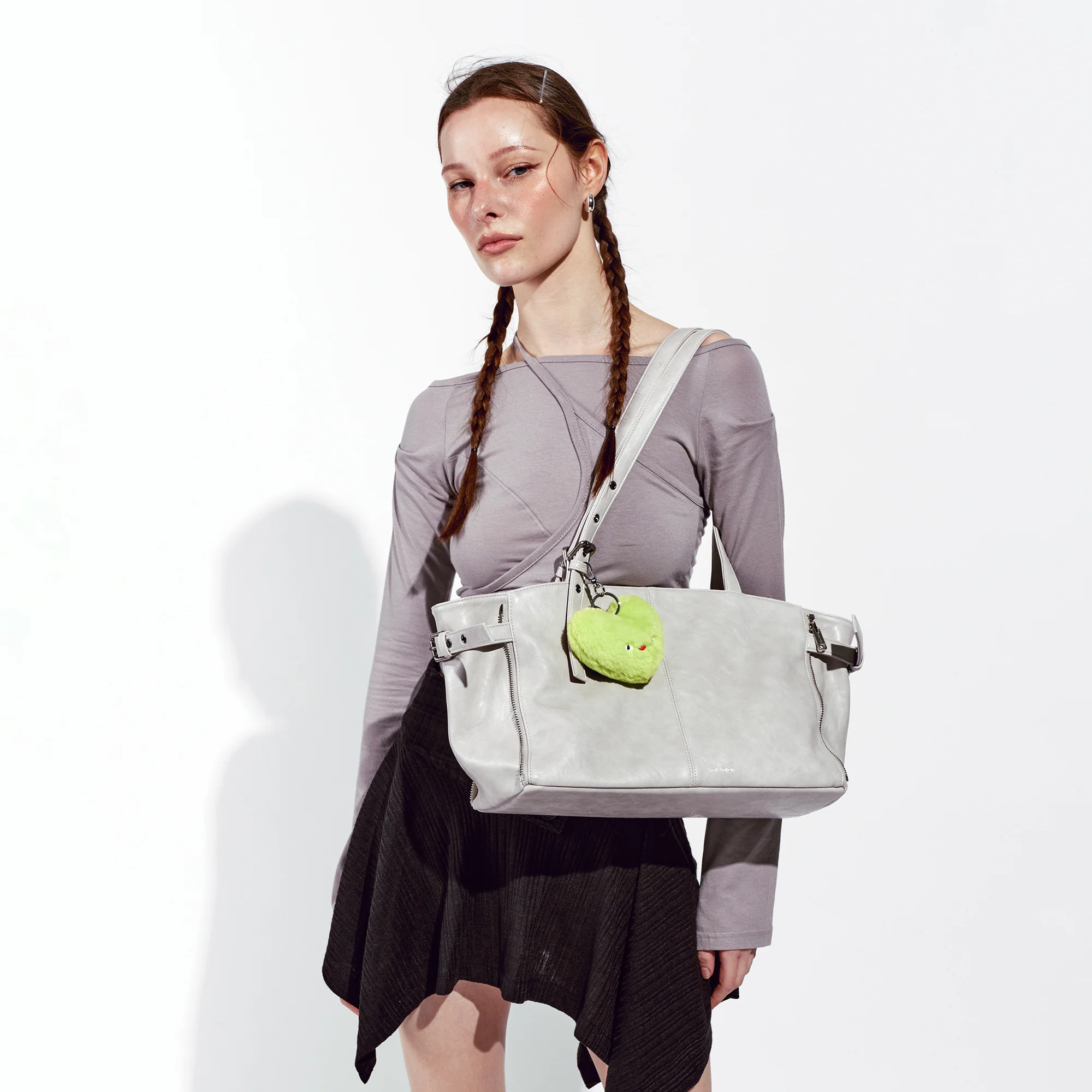 zipper shopper bag M baked powder - Image 8